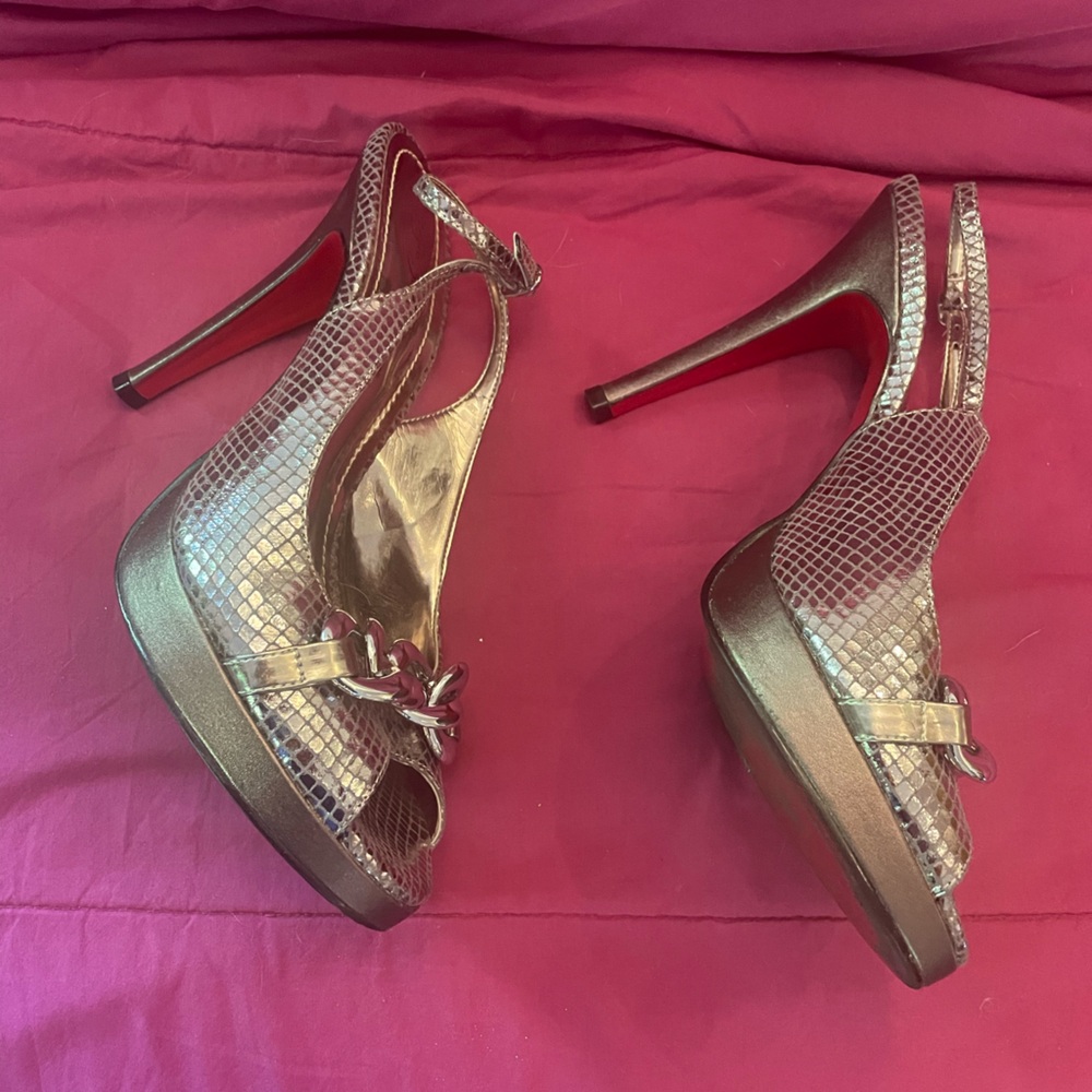 Sergio Zelcer gorgeous silver metallic platform sandals